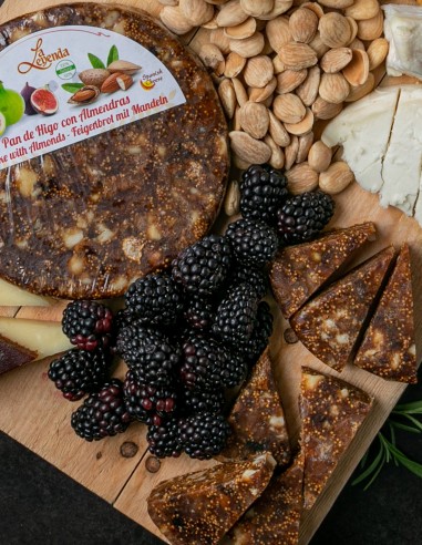 Pan de Higo con Almendras